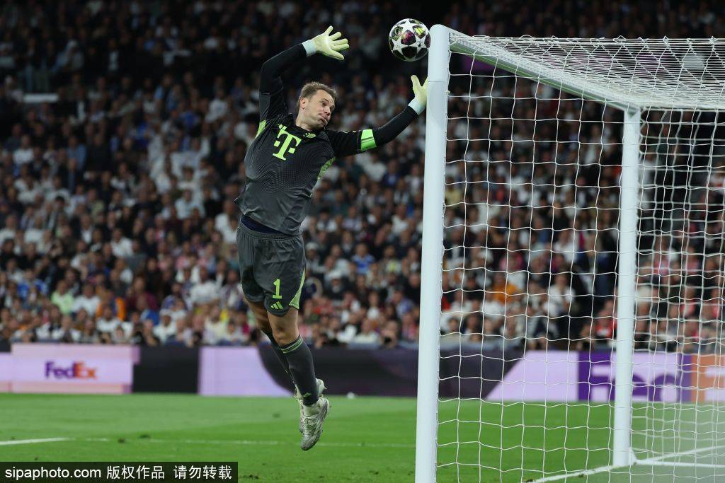 诺伊尔九次扑救助拜仁客胜皇马,社媒发文:下一周慕尼黑见!